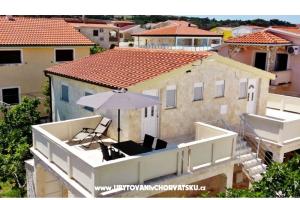 Apartmány Leo – Vir