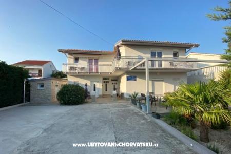 Apartmány Arny Vodice Chorvátsko